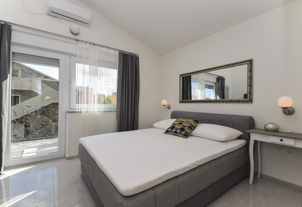 Mary Rose Appartement Vodice Buitenkant foto