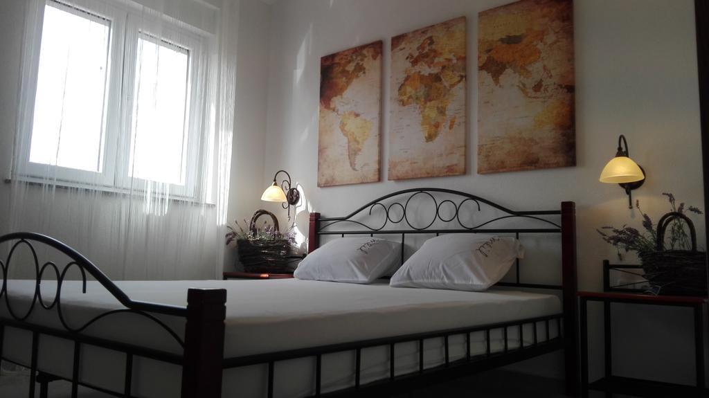 Mary Rose Appartement Vodice Buitenkant foto